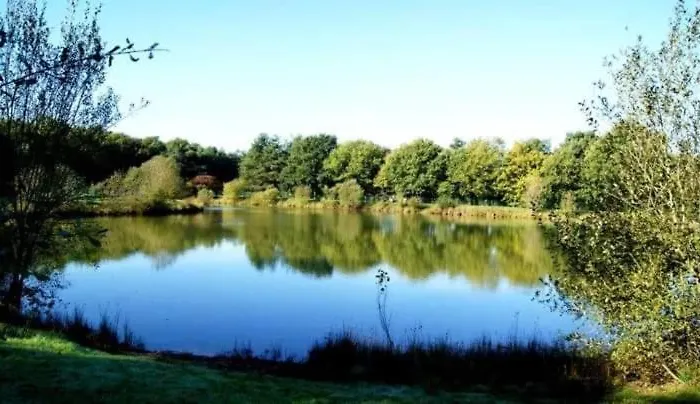 Mobil 4 Personnes Plein Coeur De La Vendee Proche Parc Du Puydufou Campingplads *